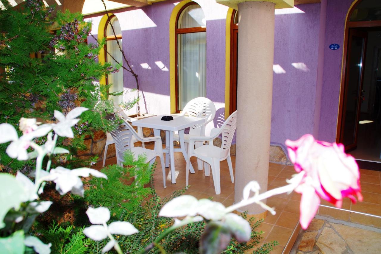 Azura Garden Apartments Chernomorets Exterior photo
