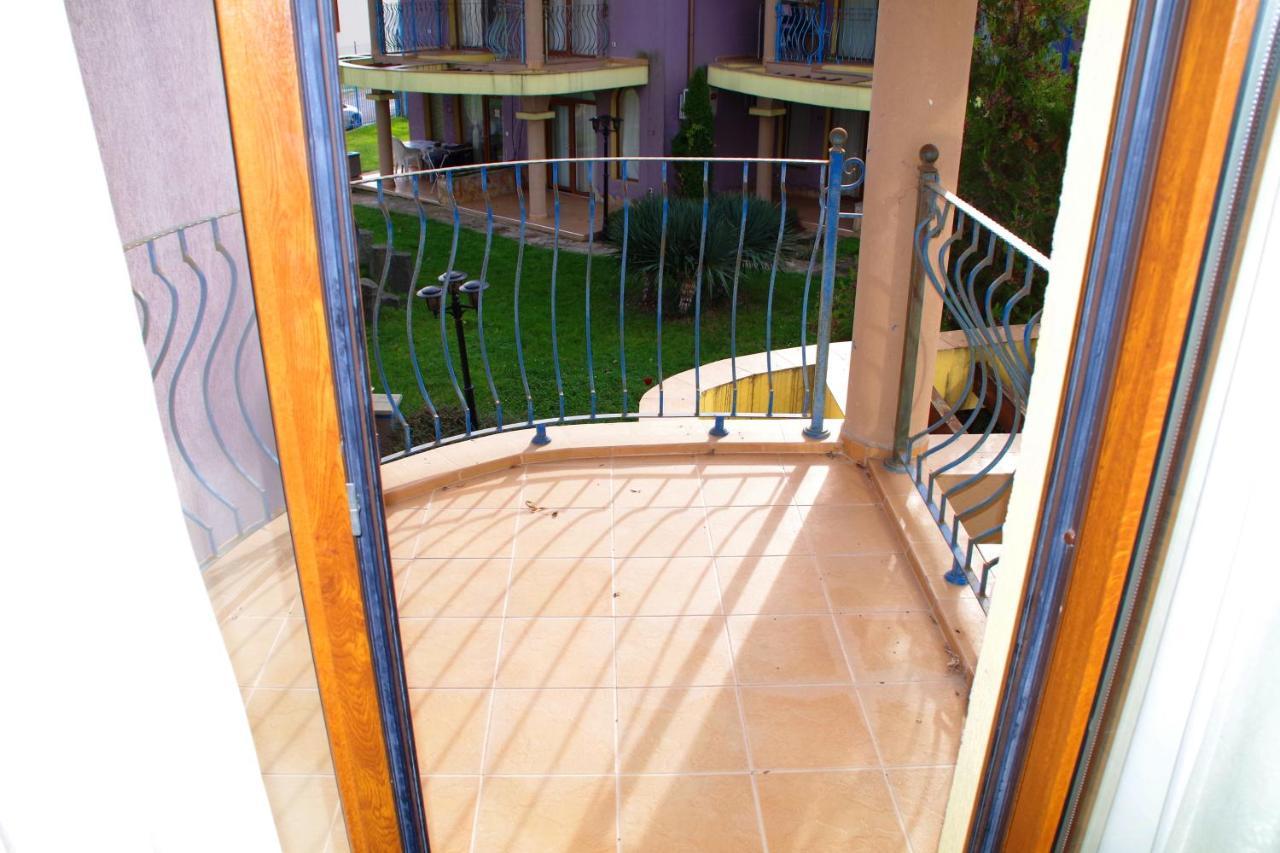Azura Garden Apartments Chernomorets Exterior photo