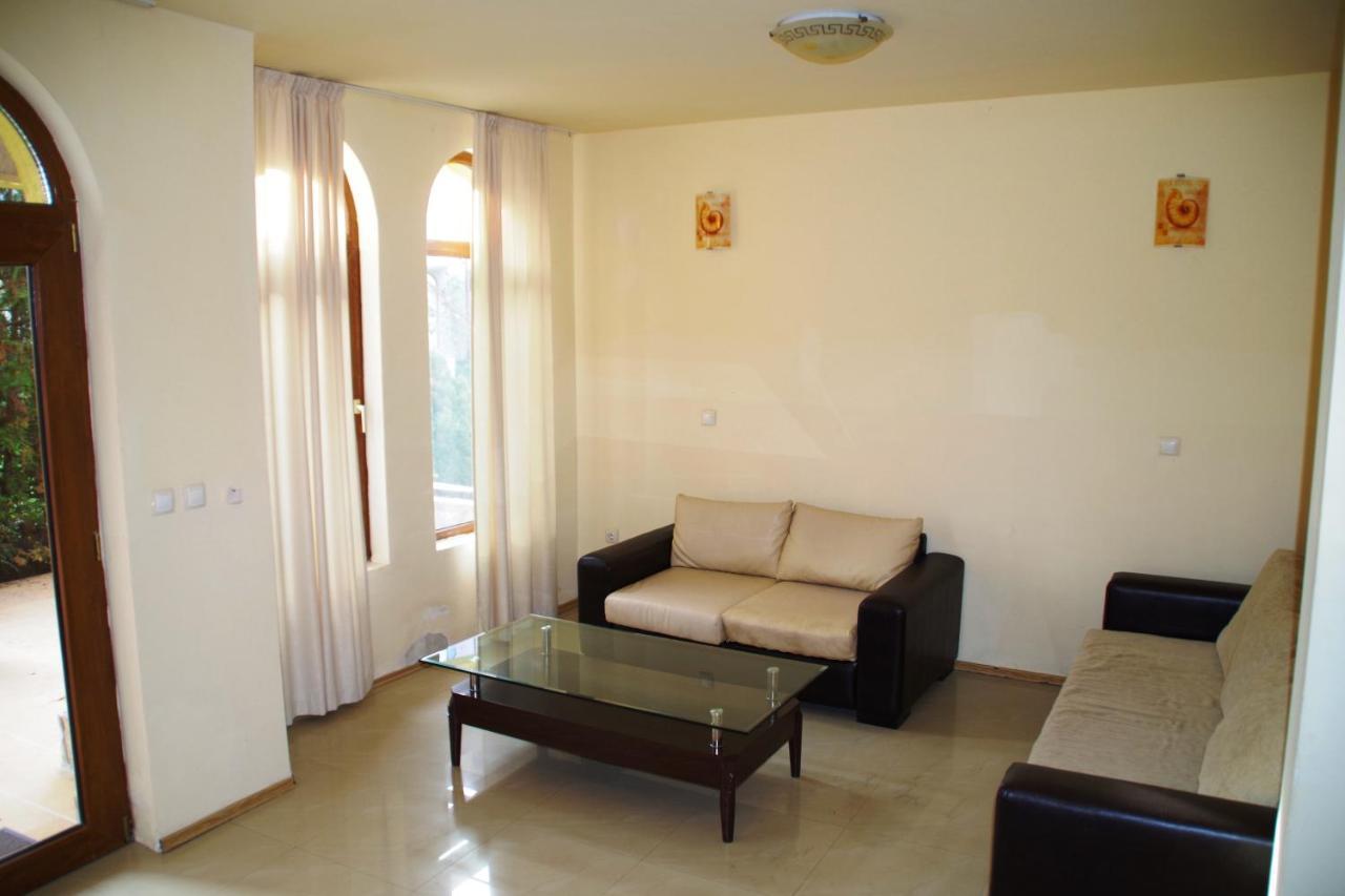 Azura Garden Apartments Chernomorets Exterior photo